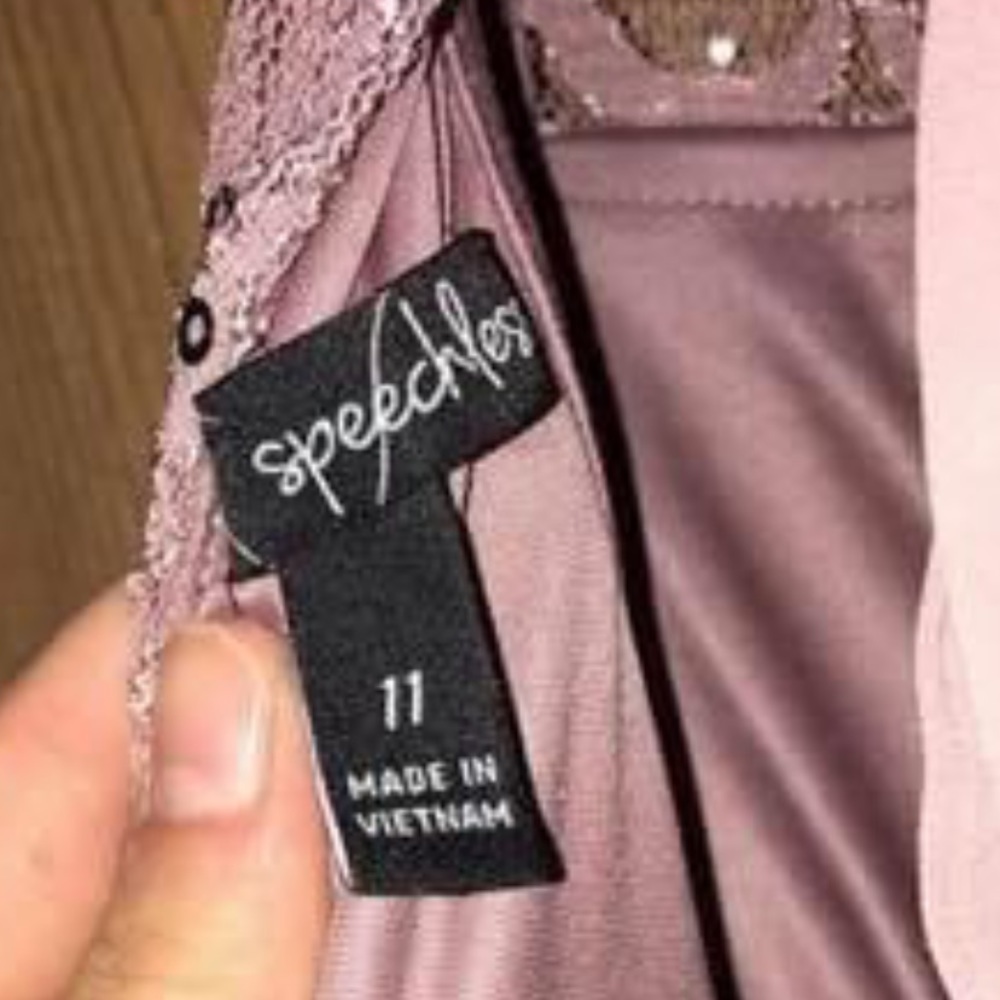 Dress - Picture 5 of 5